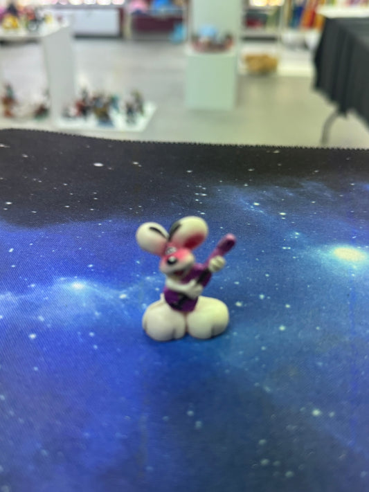 Diddl weiß mit Gitarre Sammelfigur