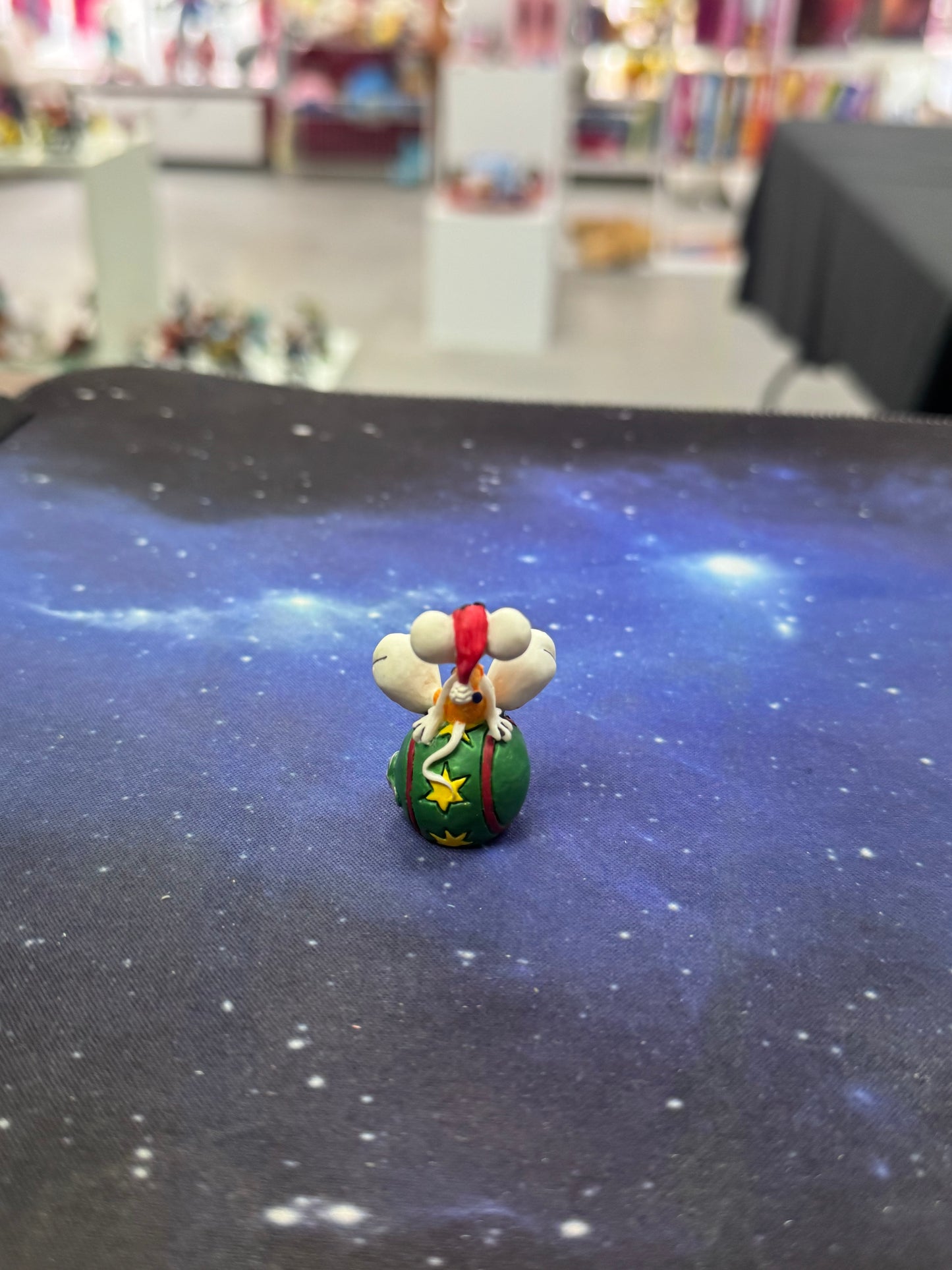 Diddl auf dem Ball Sammelfigur