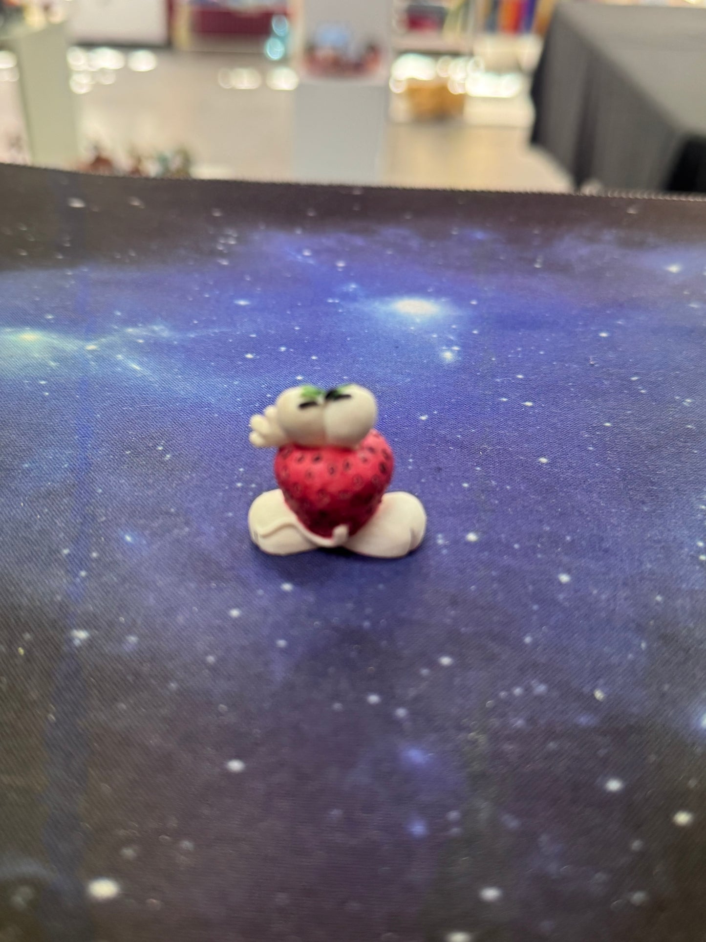 Diddl weiß mit rotem Herz Sammelfigur