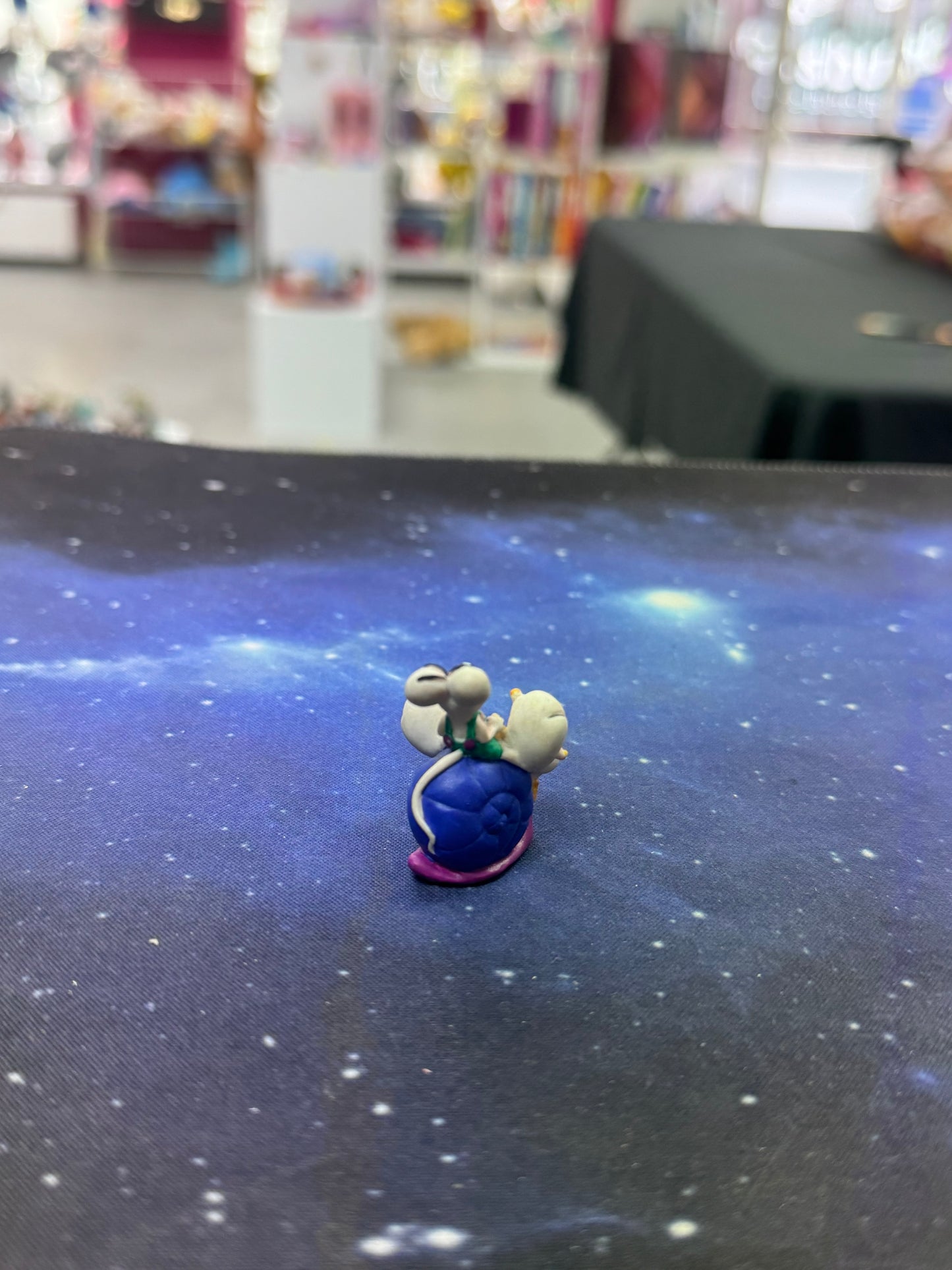 Diddl auf einer Schnecke Sammelfigur