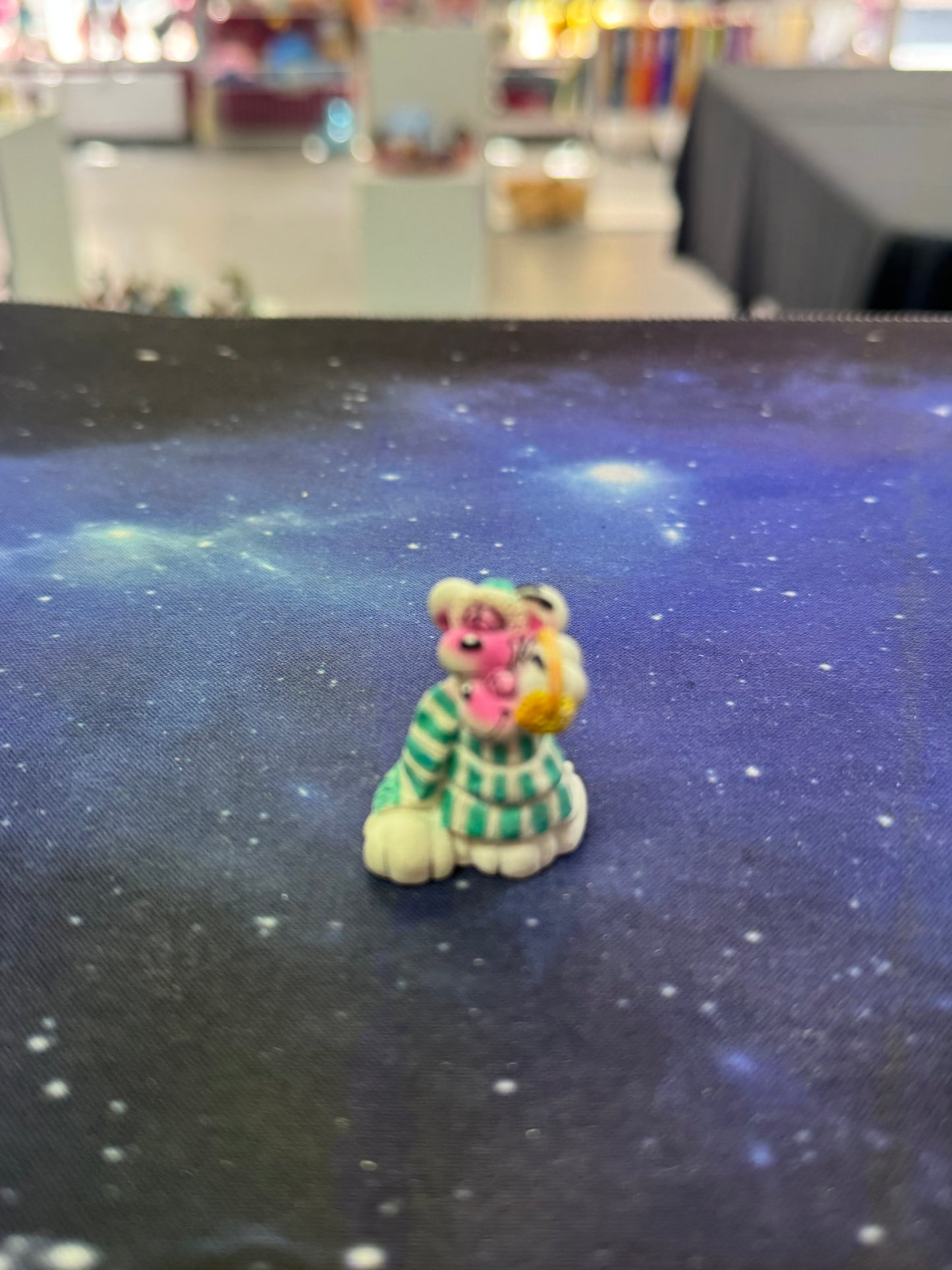Diddl weiß mit Partner im Schal umwickelt Winter Sammelfigur