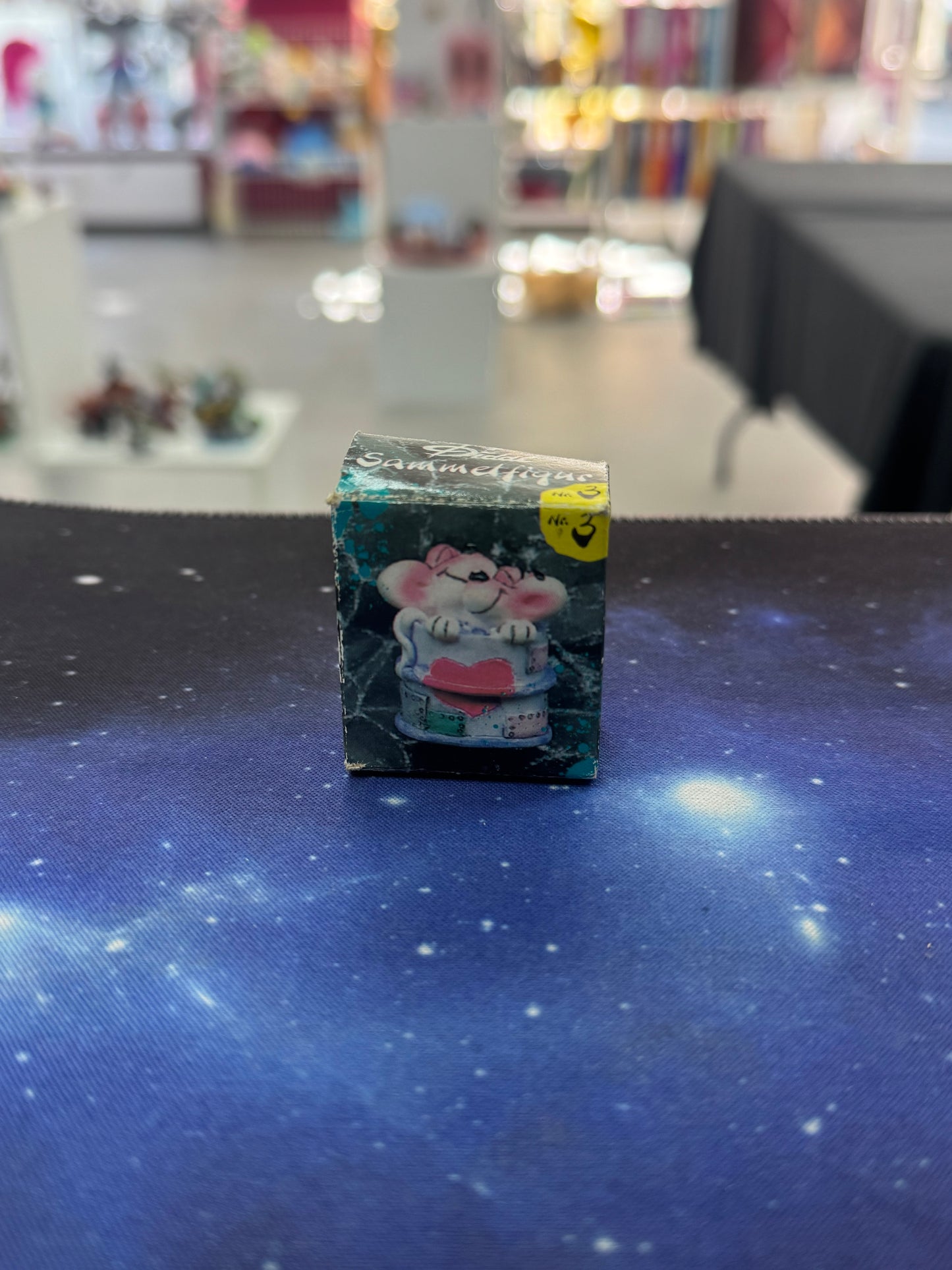Diddl weiß Baby Umarmung Sammelfigur