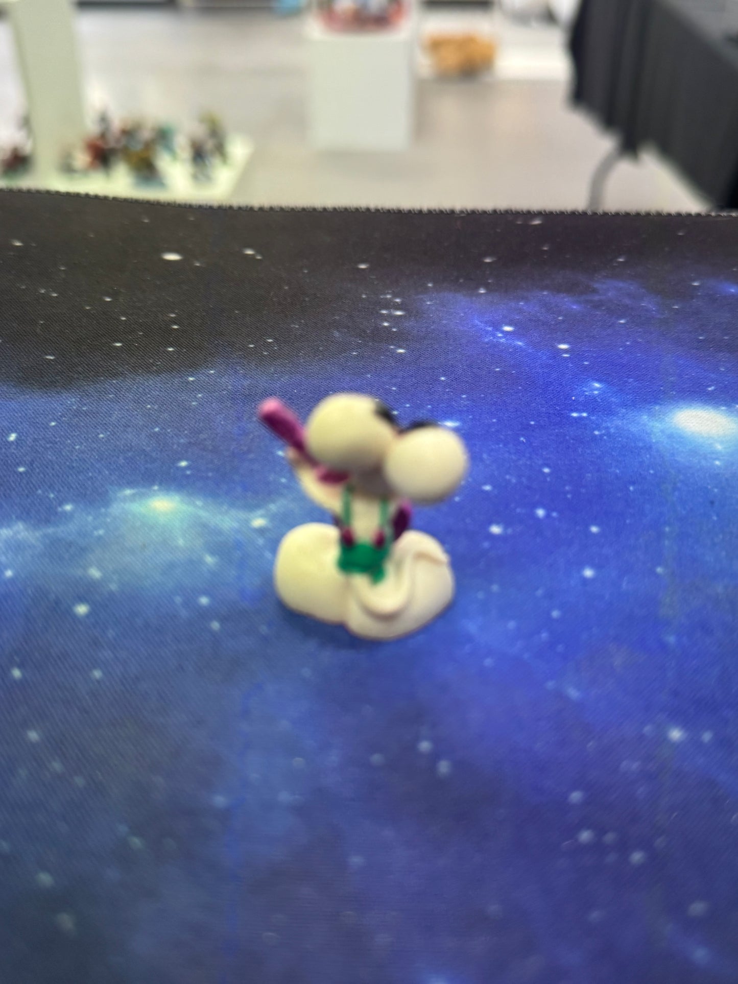 Diddl weiß mit Gitarre Sammelfigur