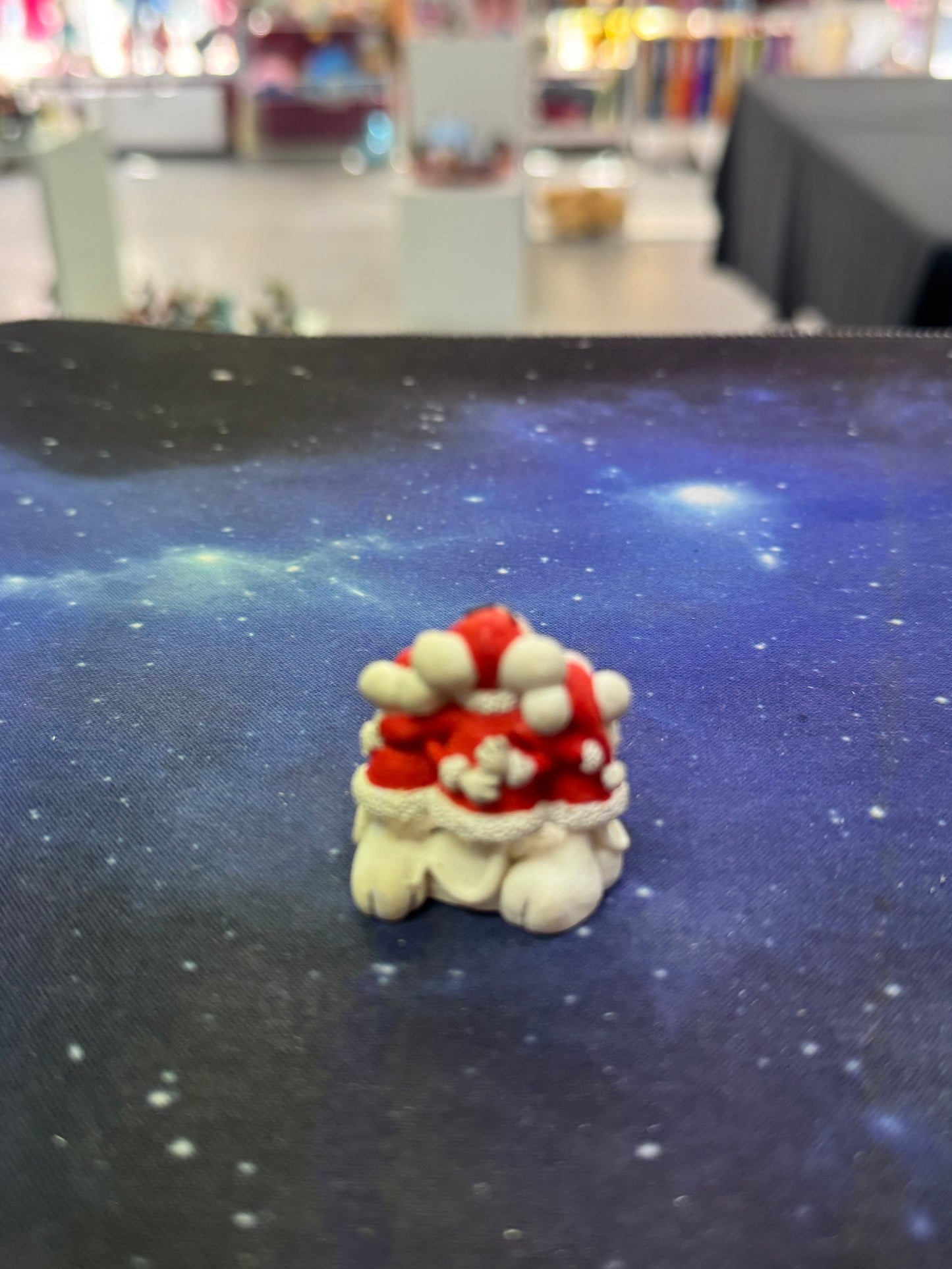 Diddl und Freunde im Weihnachtsmann Kostüm Winter Sammelfigur