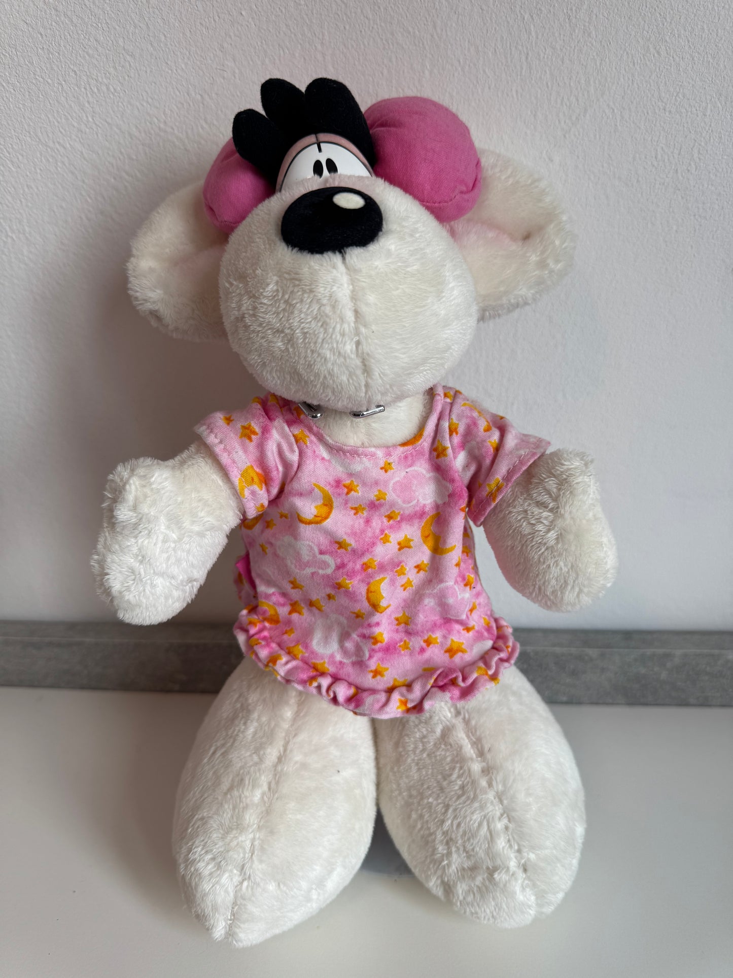 Diddlina mit Schlafkleid