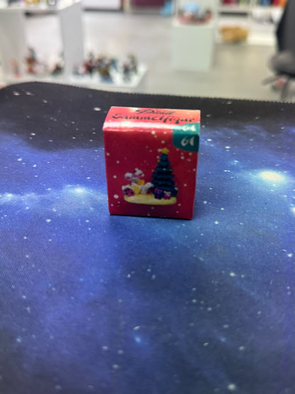Diddl weiß mit Weihnachtsbaum Sammelfigur
