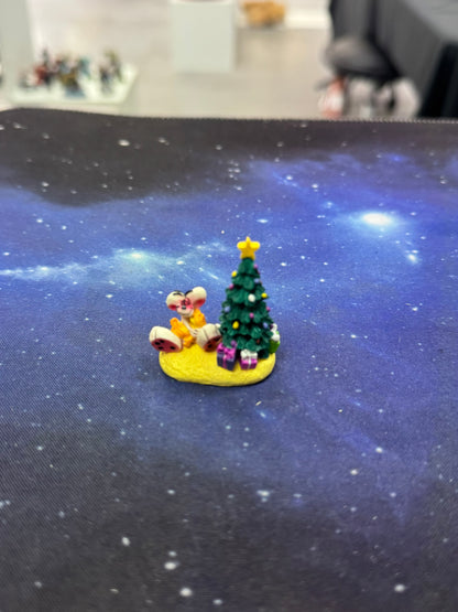 Diddl weiß mit Weihnachtsbaum Sammelfigur