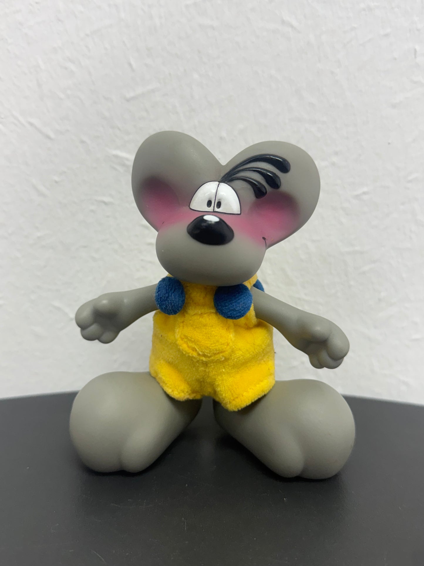 Diddl Grau mit gelber Latzhose Figur