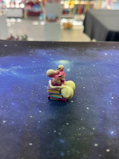 Diddl weiß mit Büchern Sammelfigur